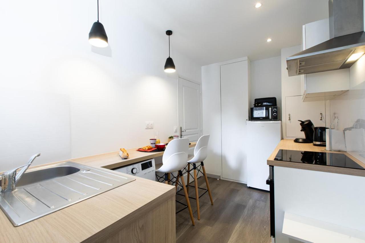 Le Red St Leon : Lit Queen Size * Wifi * Ideal Couple Кольмар Экстерьер фото